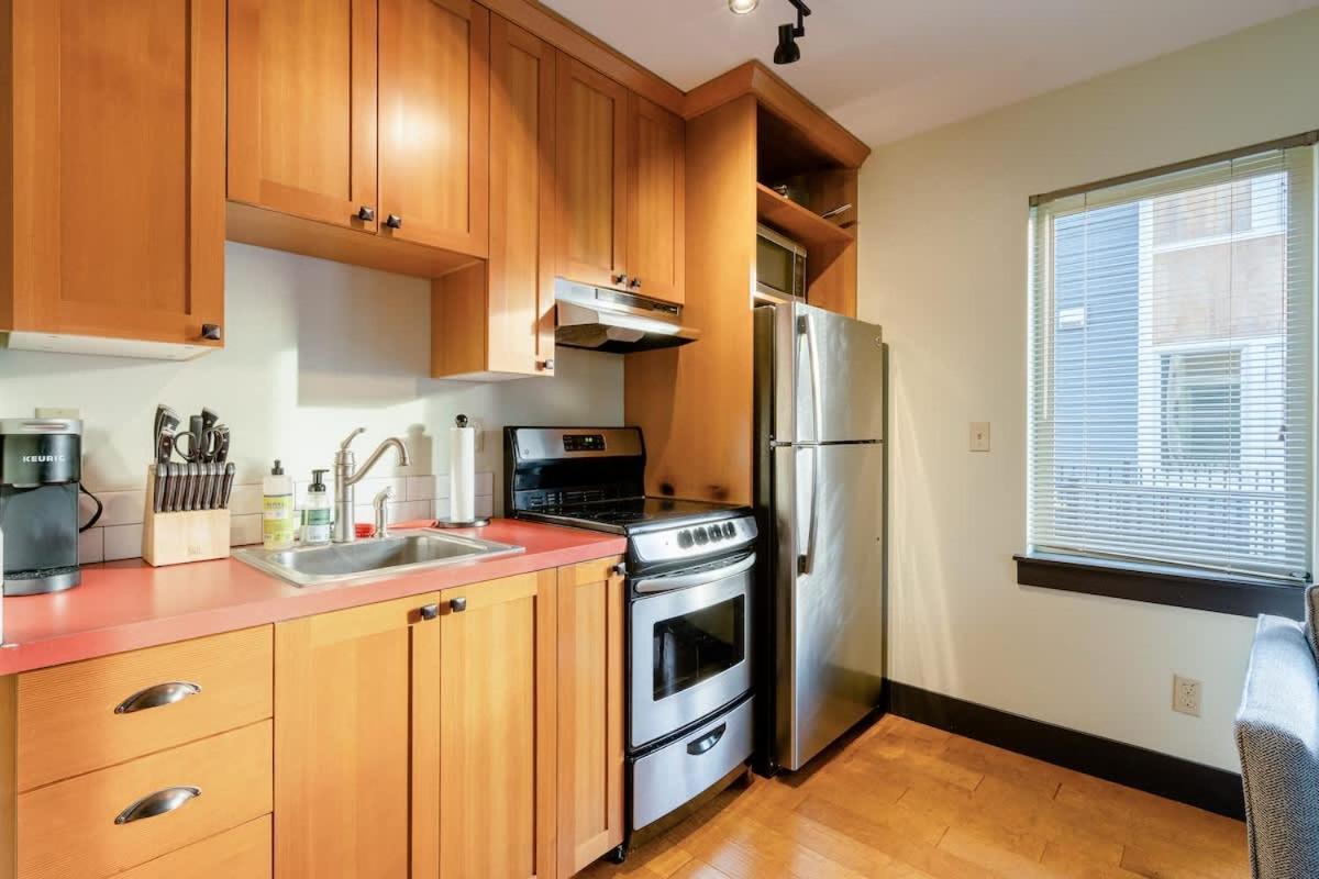 Stay Portland - Color Splash Apartment In The Heart Of Portland Exterior foto